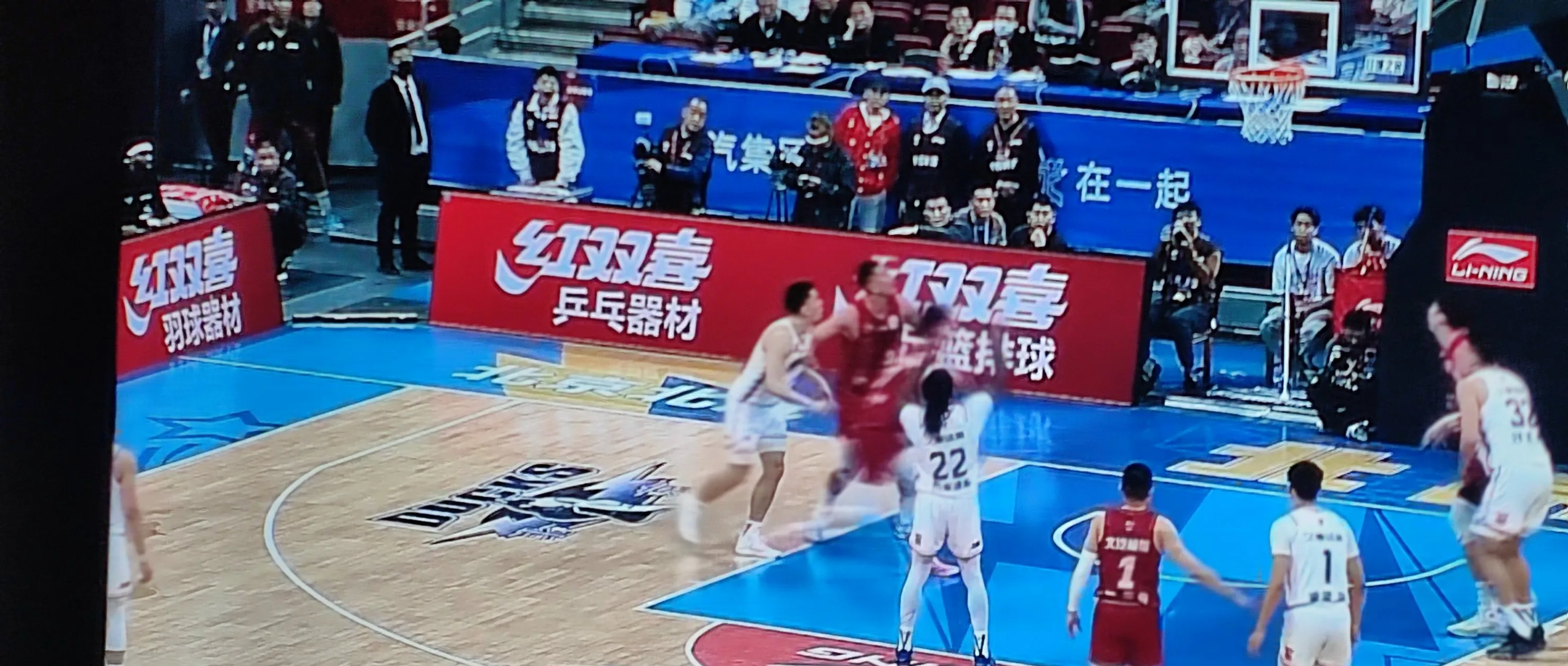 上海队惨败于浙江队，遭遇失利的简单介绍